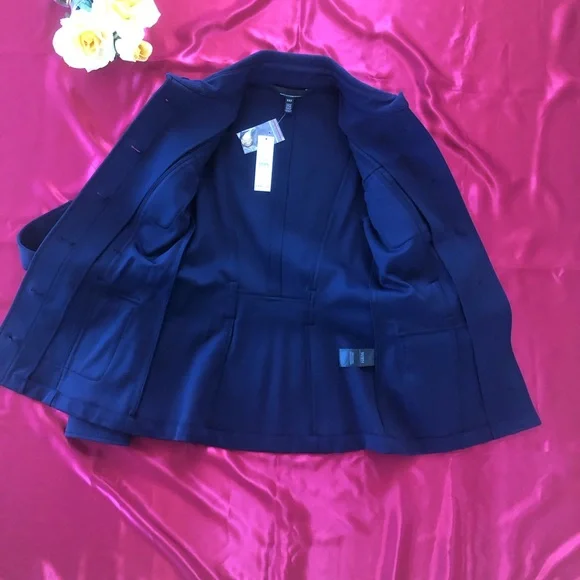 ⭐️NEW⭐️White House Black Market (WHBM) Luxe Stretch Safari Jacket - Picture 9 of 10